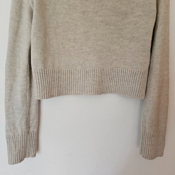 Aritzia Babaton XS Titus Cropped Turtleneck Sweater Light Grey White Merino Wool - Picture 5 of 10